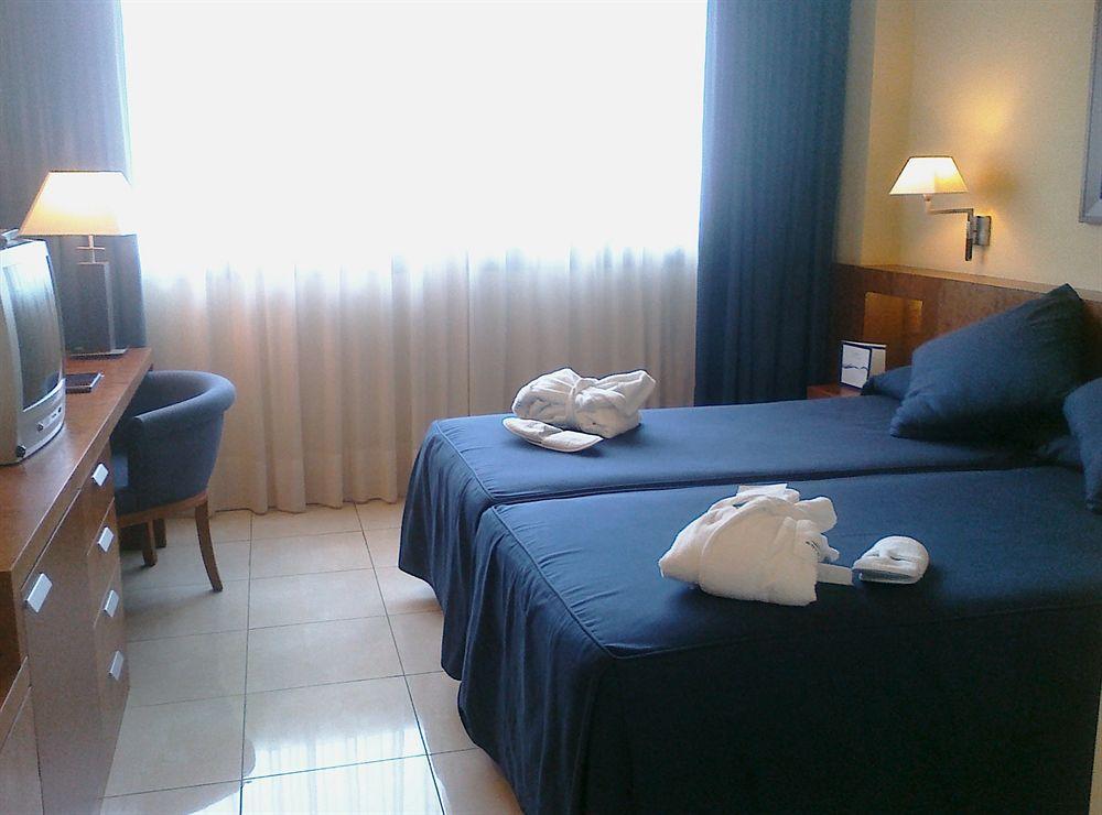 Hotel Colon Thalasso Termal Caldes D'Estrach Eksteriør bilde